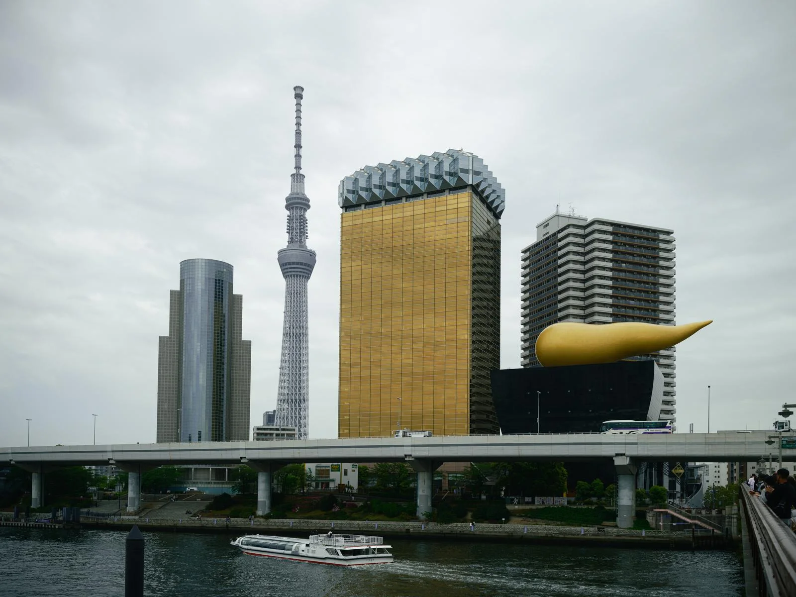 浮気調査　東京